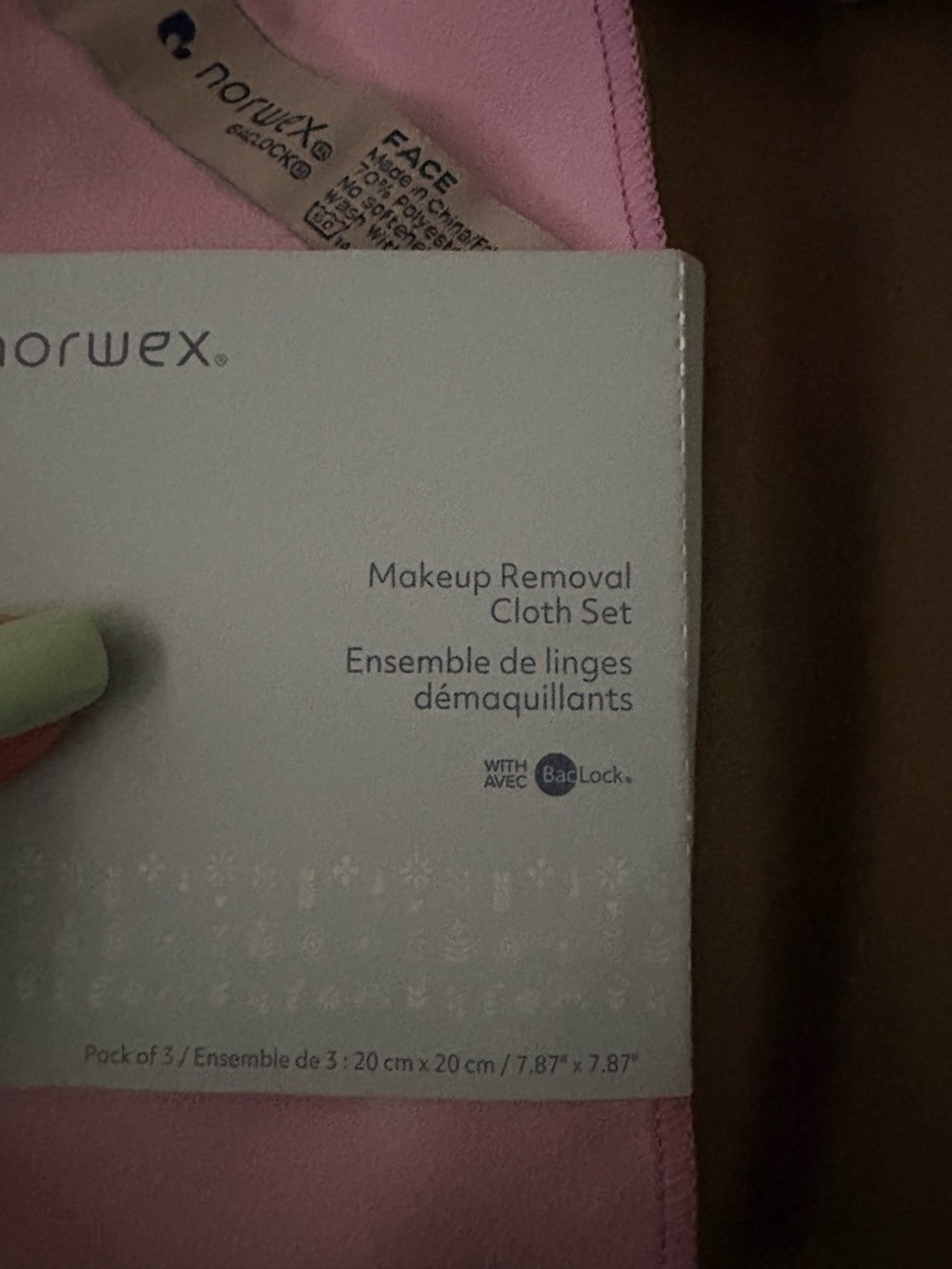 Norwex Face makeup remover cloths, pack of 2, never used but for one which I hav - Picture 3 of 6
